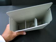 仕切付3入ワンタッチケース開いた状態